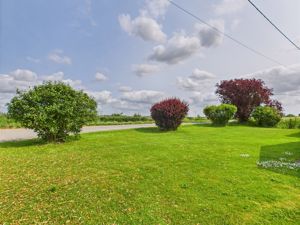 Open view to frontage- click for photo gallery